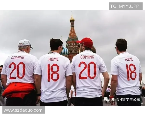 足球明星妻子们的美丽瞬间大揭秘她们的魅力与风采尽在其中